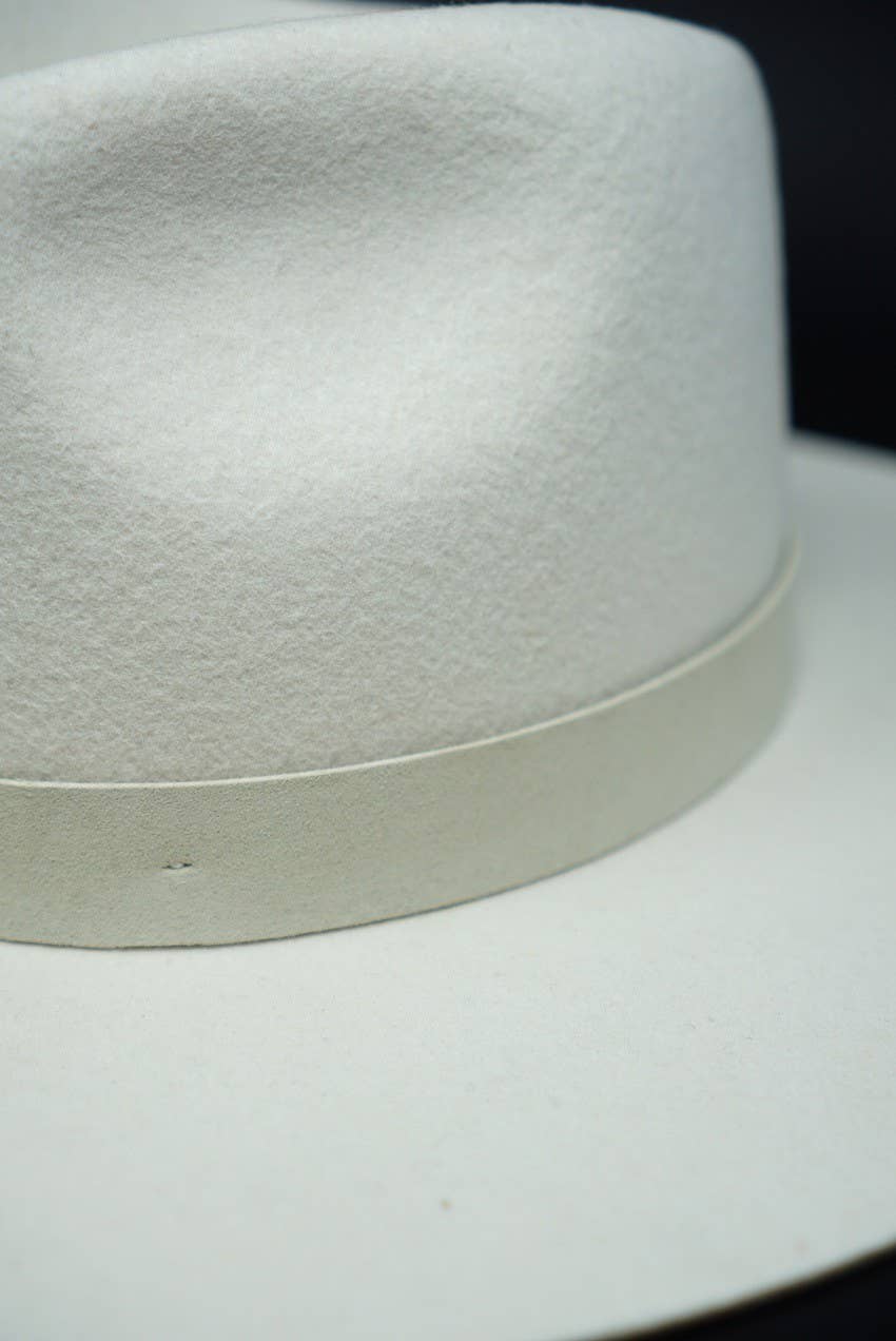 LANAI - Winter White 100% Wool Felt Structured Rancher with Vegan Leather Suede Band