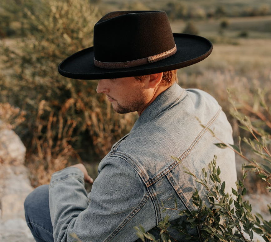 A.H. Pencil Rim Wool Felt Fedora Hat - Style Hudson: White / MD
