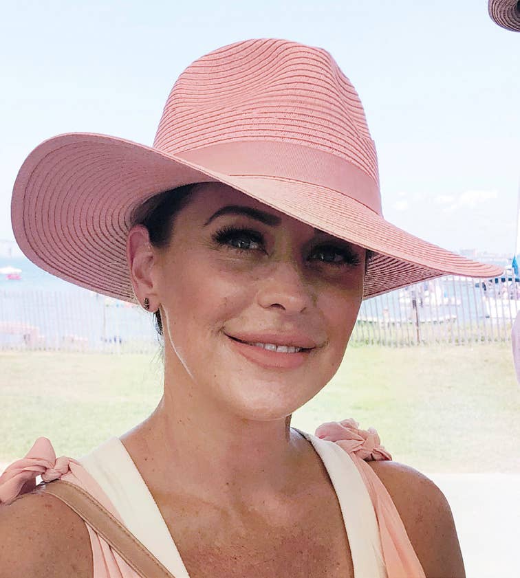 TOU - Fedora: Pink